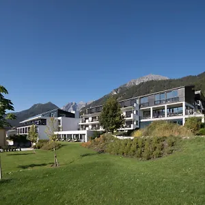 & Oberhofer Aparthotel Telfes im Stubai